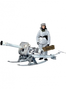 Wolfgang Knaf w/8,8cm Raketenwerfer 43